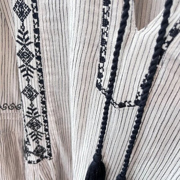 Garnet Hill Embroidered Blouson-Sleeve Blouse- Size 8 - Picture 2 of 7